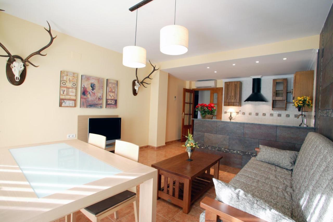 Apartamentos Hotel 77 Ayora ภายนอก รูปภาพ