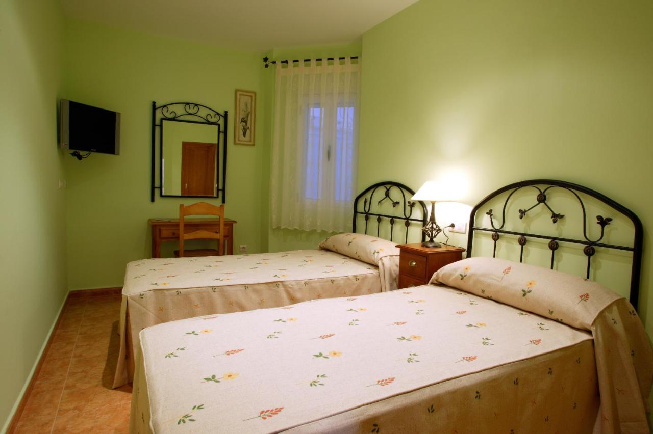 Apartamentos Hotel 77 Ayora ภายนอก รูปภาพ