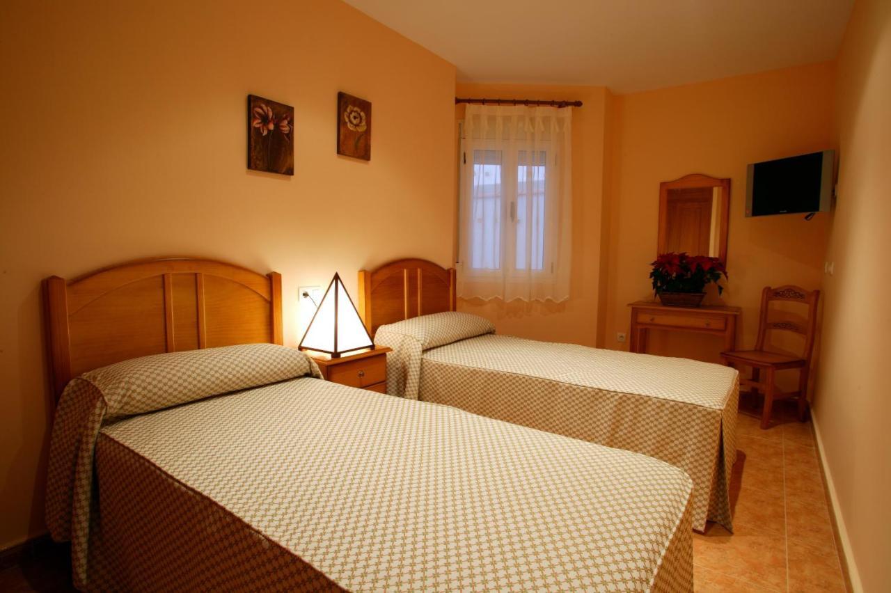 Apartamentos Hotel 77 Ayora ภายนอก รูปภาพ